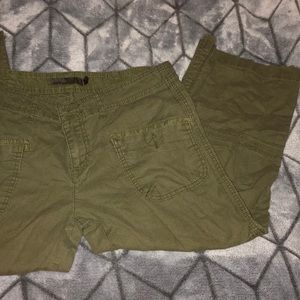 Women’s capris. Excellent condition.
